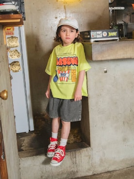 「BREEZE（ブリーズ）のアイテム（パンツ）」を使った、F.O.OnlineStoreさん（キッズ・110cm）の春コーディネート