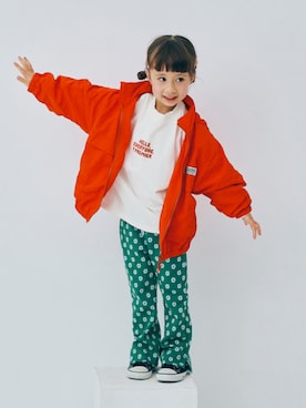 「アイテム（ナイロンジャケット）」を使った、F.O.OnlineStoreさん（キッズ・110cm）の秋コーディネート