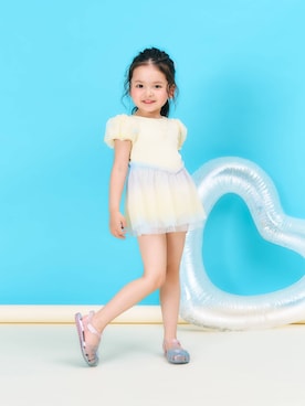 「アイテム（サンダル、ブルー系）」を使った、F.O.OnlineStoreさん（キッズ・110cm）の夏コーディネート