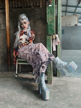 「no brand（ノーブランド）のアイテム（トップス、レッド系）」を使った、WEDNESDAYさん（レディース・163cm）の秋コーディネート