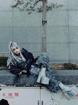 「アイテム（パンツ、シルバー系）」を使った、WEDNESDAYさん（レディース・163cm）の秋コーディネート