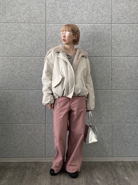 「GALLEST（ギャレスト）のアイテム（デニムパンツ）」を使った、mikuさん（レディース・160cm）の秋コーディネート