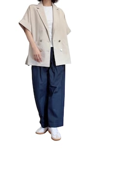 「tocco closet（トッコ　クローゼット）の【限定】パワーショルダーカットプルオーバー（Tシャツ/カットソー、ホワイト系）」を使った、mmmmm000 _styleさん（レディース・161cm）の夏コーディネート