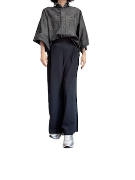 「HYKE（ハイク）の＜HYKE（ハイク）＞シャンブレー ミリタリー シャツ ■■■（シャツ/ブラウス、ブルー系）」を使った、mmmmm000 _styleさん（レディース・161cm）の夏コーディネート