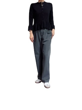 「UNIQLO（ユニクロ）のエクストラファインメリノクルーネックカーディガン（長袖）（カーディガン/ボレロ、ブルー系）」を使った、mmmmm000 _styleさん（レディース・161cm）の春コーディネート
