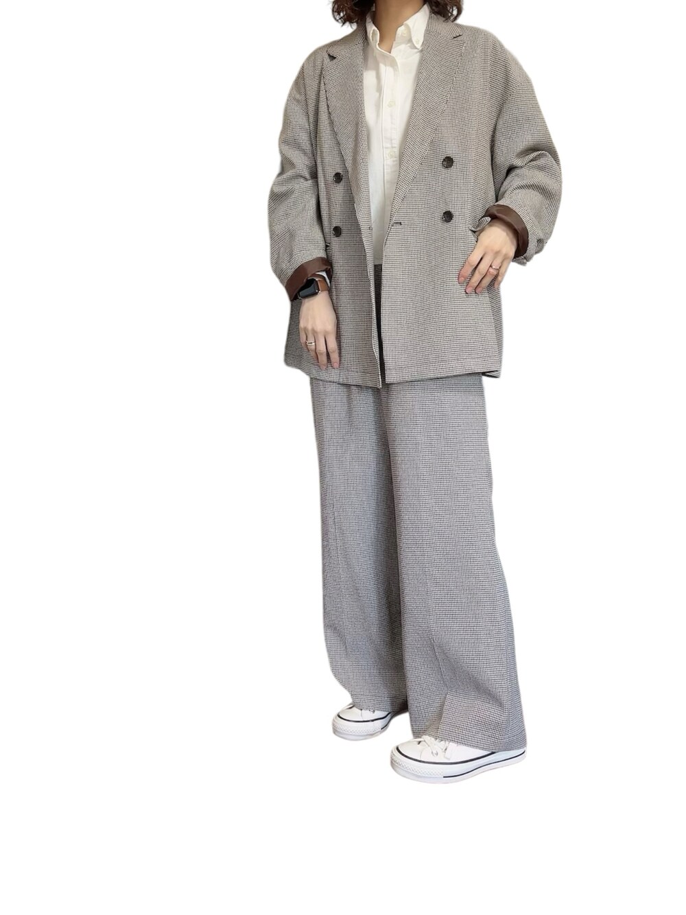 「セットアップ、FREAK’Ｓ STORE、フリークスストア、スニーカー、converse、コンバース、白スニーカー、GU、クロップドトップス」｜「FREAK'S STOREのテックウーリーセットアップ（セットアップ、その他）」を使った、mmmmm000 _styleさん（レディース・161cm）の春コーディネートの1枚目の写真