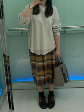 「MARC JACOBS（マークジェイコブス）のアイテム（トートバッグ）」を使った、キャシーさん（レディース・160cm）の秋コーディネート