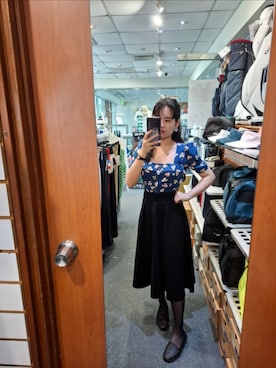 「no brand（ノーブランド）のアイテム（トップス）」を使った、Siáu Koan Lîmさん（レディース・155cm）の春コーディネート