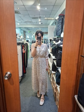 「no brand（ノーブランド）のアイテム（ワンピース/ドレス）」を使った、Siáu Koan Lîmさん（レディース・155cm）の春コーディネート