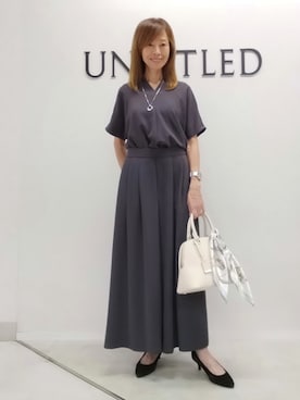 「UNTITLED（アンタイトル）の【UV/接触冷感/セットアップ可】リラクシーキーVネックブラウス（シャツ/ブラウス、グレー系）」を使った、mm20008849さん（レディース）の夏コーディネート