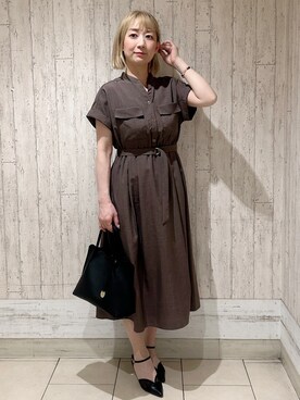 「index（インデックス）のダブルポケットスキッパーワンピース【防シワ/洗濯機OK】《XS～3L/6col》（ワンピース、ブラウン系）」を使った、YOSHIMIさん（レディース・157cm）の春コーディネート