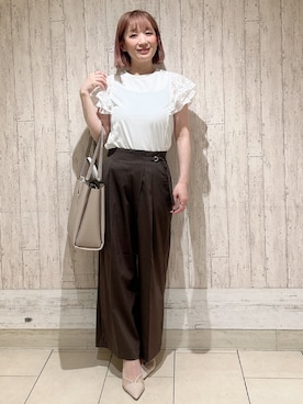 「index（インデックス）の【接触冷感／UVケア】レースフレアスリーブトップス《洗濯機OK》（Tシャツ/カットソー、ホワイト系）」を使った、YOSHIMIさん（レディース・157cm）の夏コーディネート