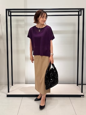 「UNTITLED（アンタイトル）の【アンサンブル可/品のある透け感】Tシャツ風ニットトップス（Knitwear、パープル系）」を使った、Mikiさん（レディース・160cm）の夏コーディネート