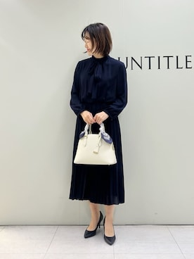 「UNTITLED（アンタイトル）の【フォーマル/洗える】ボウタイ プリーツワンピース（ワンピース、ブルー系）」を使った、Mikiさん（レディース・160cm）の冬コーディネート