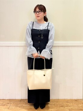 「DRESKIP（ドレスキップ）の【S-LL/前後2WAY/洗濯後しわになりにくい】お袖刺繍レースブラウス（シャツ/ブラウス、ブルー系）」を使った、ハチさん（レディース・156cm）の春コーディネート