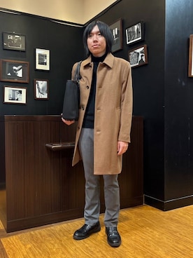 「TAKEO KIKUCHI（タケオキクチ）のカシミヤブレンド ビーバー調ステンカラーコート（ステンカラーコート、ブラウン系）」を使った、moritaさん（メンズ・168cm）の冬コーディネート