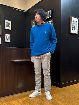 「TAKEO KIKUCHI（タケオキクチ）の【Air Palette Knit】ワンポイント カラーニット プルオーバー（ニット/セーター、ブルー系）」を使った、moritaさん（メンズ・168cm）の秋コーディネート
