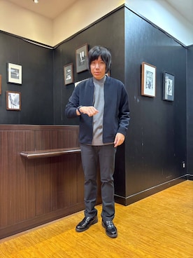 「TAKEO KIKUCHI（タケオキクチ）のハイゲージ モックネック ニット プルオーバー（ニット/セーター、グレー系）」を使った、moritaさん（メンズ・168cm）の秋コーディネート