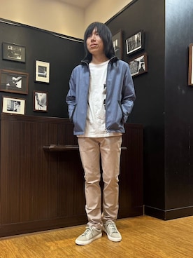 「TAKEO KIKUCHI（タケオキクチ）の2WAYアクティブ ライト ブルゾン（ブルゾン、ブルー系）」を使った、moritaさん（メンズ・168cm）の春コーディネート