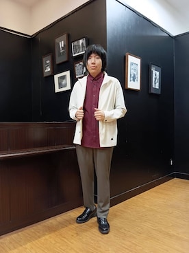 「TAKEO KIKUCHI（タケオキクチ）のサイドゴアウエスト スリム スラックス（スラックス、グリーン系）」を使った、moritaさん（メンズ・168cm）の秋コーディネート