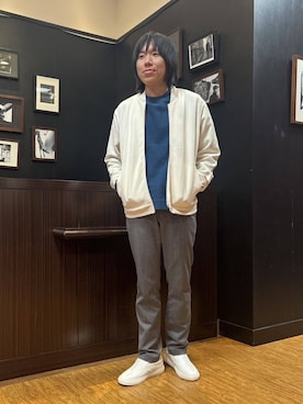 「TAKEO KIKUCHI（タケオキクチ）のスライドパズル ジャカード ブルゾン（ブルゾン、ホワイト系）」を使った、moritaさん（メンズ・168cm）の冬コーディネート