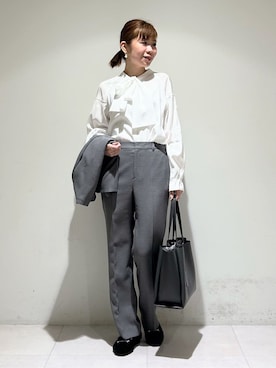 「アイテム（スーツジャケット、グレー系）」を使った、tsuyuさん（レディース・162cm）の冬コーディネート