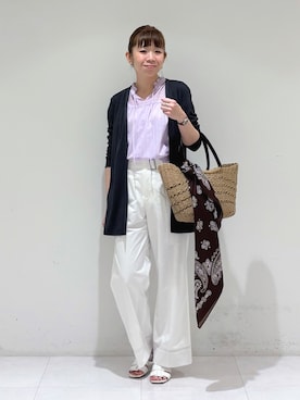 「INDIVI（インディヴィ）のリネン調ペーズリースカーフ（バンダナ/スカーフ、ブラウン系）」を使った、tsuyuさん（レディース・162cm）の春コーディネート