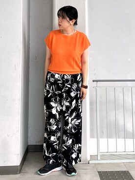 「アイテム（その他パンツ、シルバー系）」を使った、aiさん（レディース・162cm）の春コーディネート