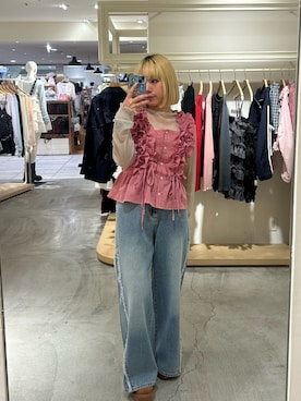 「w closet（ダブルクローゼット）のフリフリノースリブラウス（シャツ/ブラウス、レッド系）」を使った、Asakaさん（レディース・157cm）の春コーディネート