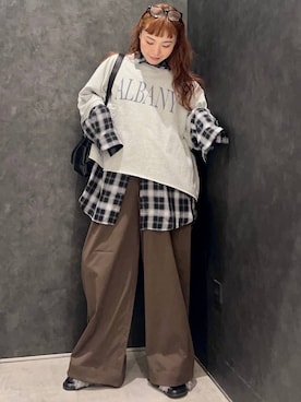 「LEPSIM（レプシィム）のファーサンダル　1049222（サンダル、グレー系）」を使った、ありぴさん（レディース・155cm）の夏コーディネート