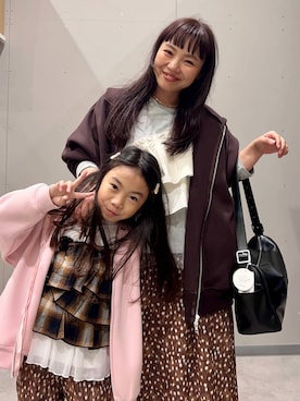 「アイテム（パーカー、ピンク系）」を使った、ありぴさん（レディース・155cm）の秋コーディネート