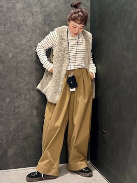 「アイテム（その他パンツ、イエロー系）」を使った、ありぴさん（レディース・155cm）の秋コーディネート