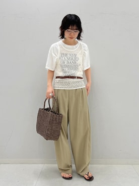 「FRAMeWORK（フレームワーク）のアイテム（スラックス）」を使った、shiinaさん（レディース・163cm）の春コーディネート