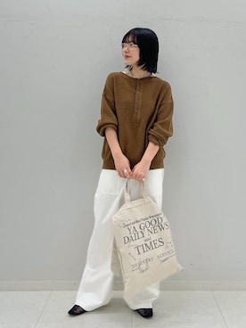 「FRAMeWORK（フレームワーク）のライトオンスバックサテンベイカーパンツ（カーゴパンツ、ホワイト系）」を使った、shiinaさん（レディース・163cm）の夏コーディネート