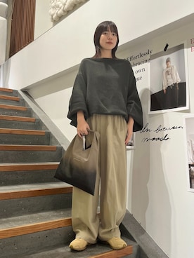 「FRAMeWORK（フレームワーク）のアイテム（スラックス）」を使った、shiinaさん（レディース・163cm）の秋コーディネート