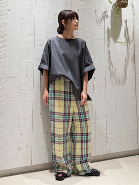 「JOURNAL STANDARD LUXE（ジャーナルスタンダード　ラックス）のタイプライター ドルマンシャツ（シャツ/ブラウス、グレー系）」を使った、ATさん（レディース・155cm）の夏コーディネート
