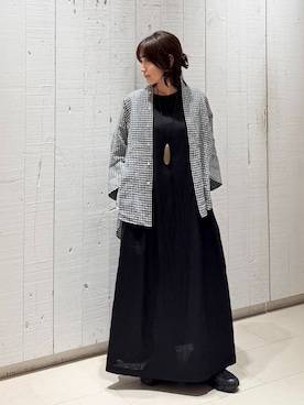 「JOURNAL STANDARD LUXE（ジャーナルスタンダード　ラックス）のリネンノースリーブサイドタックワンピース（ワンピース、ブラック系）」を使った、ATさん（レディース・155cm）の夏コーディネート