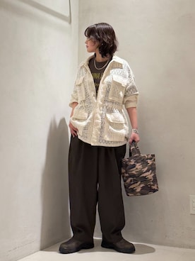 「JOURNAL STANDARD LUXE（ジャーナルスタンダード　ラックス）のJesse's Lace BZ（その他アウター、ホワイト系）」を使った、ATさん（レディース・155cm）の冬コーディネート