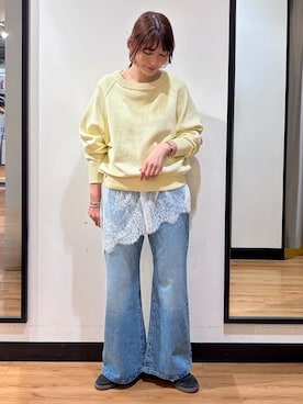 「HONEYSUCKLE ROSE（ハニーサックルローズ）のレース切替アシンメトリーヘム（Tシャツ/カットソー、ホワイト系）」を使った、yukinoさんの秋コーディネート
