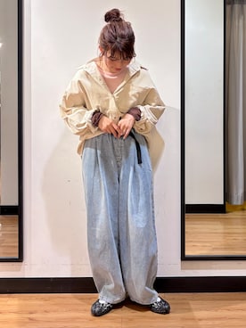 「HONEYSUCKLE ROSE（ハニーサックルローズ）のデニムタックコクーンパンツ（その他パンツ、ブルー系）」を使った、yukinoさんの秋コーディネート