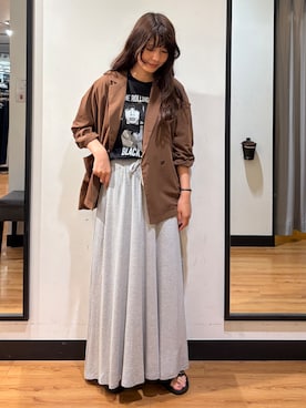「Right-on（ライトオン）のOther(ソノタ)ローリングストーンズプリント半袖Tシャツ（Tシャツ/カットソー、ホワイト系）」を使った、池元ゆき乃さんの夏コーディネート