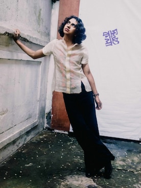 「Thrift Shop At Philippines のアイテム（その他トップス、ホワイト系）」を使った、Azmain Ishmam さん（メンズ・175cm）の夏コーディネート