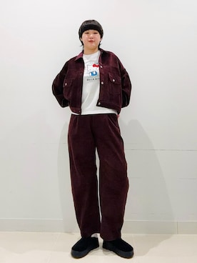 「アイテム（パンツ、レッド系）」を使った、あーちゃんさん（レディース・170cm）の秋コーディネート