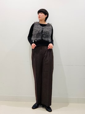 「SENSE OF PLACE by URBAN RESEARCH(センスオブプレイスバイアーバンリサーチ)のサイドシャーリングベロアロングTシャツ(Tシャツ/カットソー、ブラック系)」を使った、あーちゃんさん(レディース・170cm)の秋コーディネート