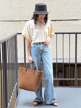 「Levi's（リーバイス）のLevi's(リーバイス)【レディース】「CINCH」バギー（その他パンツ、ブルー系）」を使った、MIKAさんの春コーディネート