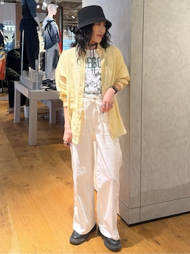 「SOMETHING（サムシング）のSOMETHING(サムシング)サマーベイカーワイドパンツ（その他パンツ、ホワイト系）」を使った、MIKAさんの春コーディネート