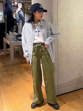 「SOMETHING（サムシング）のSOMETHING(サムシング)サマーベイカーワイドパンツ（その他パンツ、グリーン系）」を使った、MIKAさんの春コーディネート