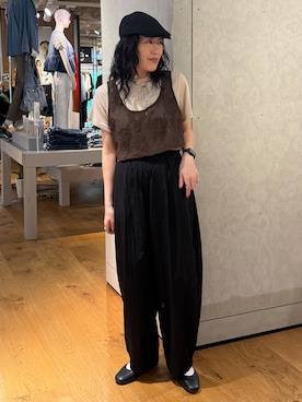 「Right-on（ライトオン）のナイロン混コクーンパンツ（その他パンツ、ブラック系）」を使った、MIKAさんの夏コーディネート