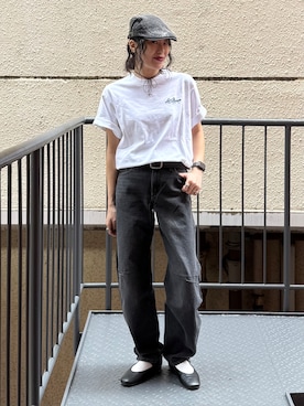 「Levi's（リーバイス）のLevi's(リーバイス)グラフィックＴシャツ（Tシャツ/カットソー、ホワイト系）」を使った、MIKAさんの夏コーディネート
