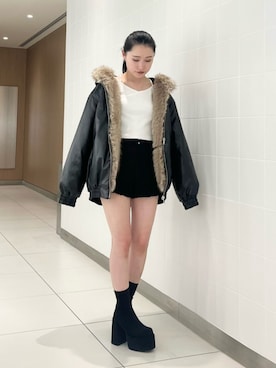 「EMODA（エモダ）のアイテム（ジャケット/アウター）」を使った、田村藍依さん（レディース・149cm）の秋コーディネート